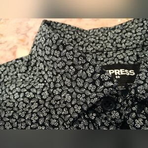 Express Black Floral Print Short-Sleeved Button Down Shirt
